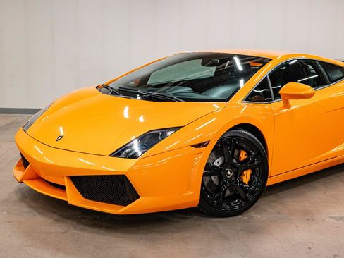 Used 2012 Lamborghini Gallardo LP 550-2 Bicolore RWD image 25