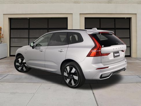 Used 2024 Volvo XC60 T8 Ultimate AWD/4WD image 2