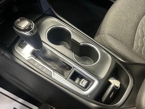 Used 2019 Chevrolet Equinox LT image 29