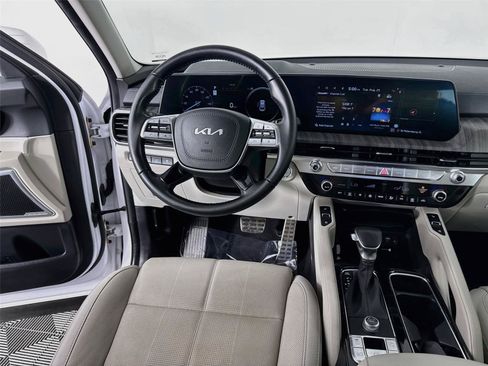 Certified 2024 Kia Telluride SX FWD image 25
