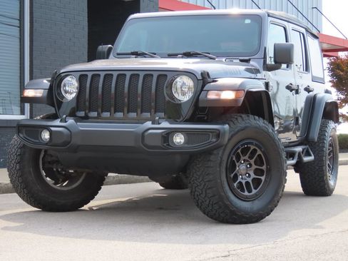 Used 2023 Jeep Wrangler Unlimited Sport w/ Xtreme 35 Tire Package AWD/4WD image 7