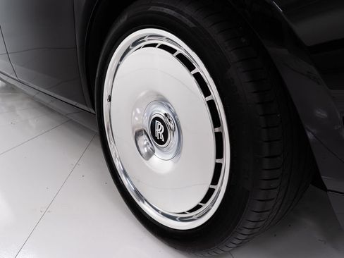 Certified 2026 Rolls-Royce Phantom Sedan RWD image 54