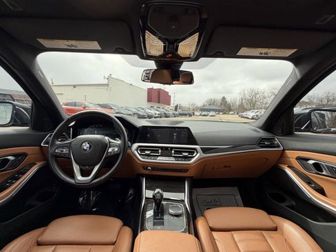Used 2019 BMW 330i xDrive 330i xDrive w/ Convenience Package image 25