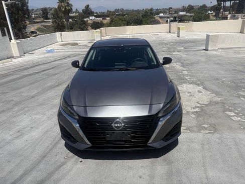 Used 2025 Nissan Altima 2.5 SV FWD image 36