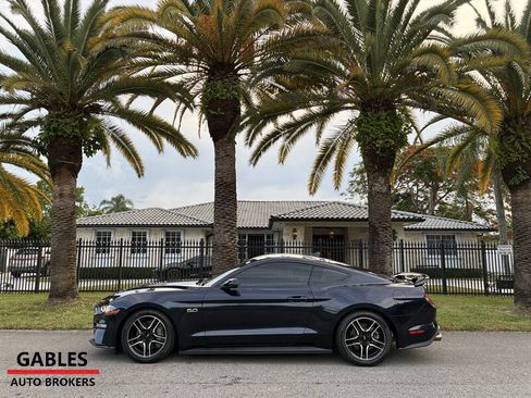 Used 2021 Ford Mustang GT RWD image 9