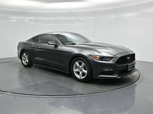 Certified 2017 Ford Mustang Coupe RWD image 51