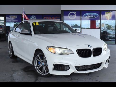 Used 2015 BMW M235i Coupe RWD image 1