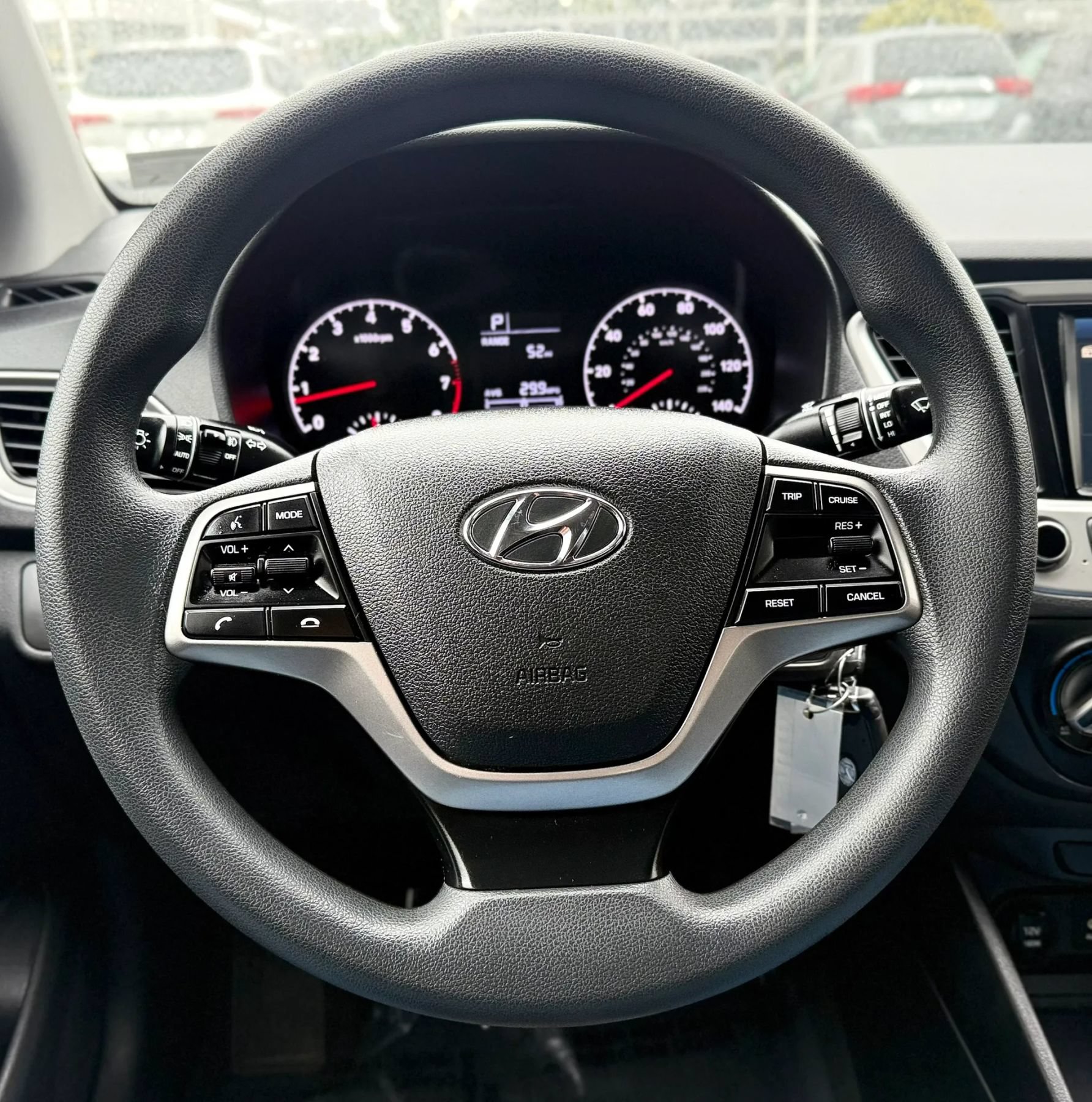 Used 2020 Hyundai Accent SEL FWD image 12