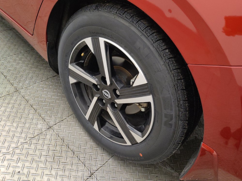 Used 2024 Nissan Sentra SV FWD image 31