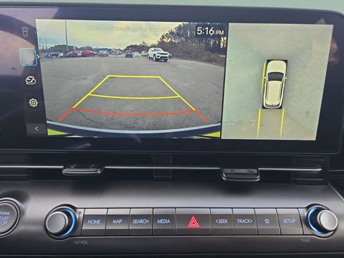 Used 2024 Hyundai Kona Limited image 32