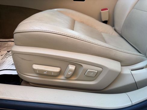 Used 2015 Lexus ES 350 w/ Luxury Package FWD image 14