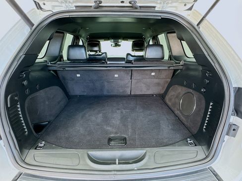 Used 2017 Jeep Grand Cherokee Altitude image 17