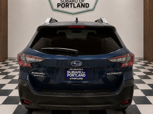 Certified 2025 Subaru Outback Premium AWD/4WD image 4