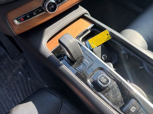 Used 2023 Volvo XC90 B5 Plus w/ Protection Package Premier image 29