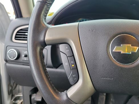 Used 2013 Chevrolet Avalanche LS w/ All-Star Edition image 22