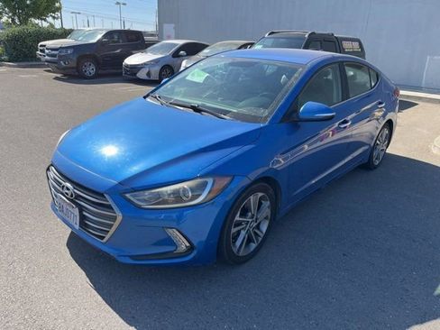 Used 2017 Hyundai Elantra Limited FWD image 1