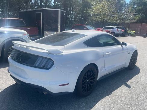 Used 2021 Ford Mustang GT Premium w/ GT Performance Package RWD image 7