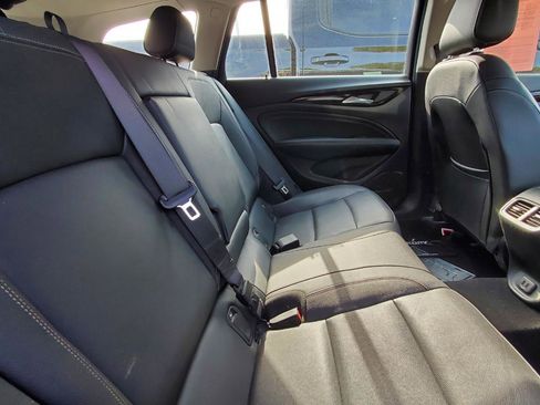 Used 2019 Buick Regal Essence w/ Sights and Sounds Package image 6