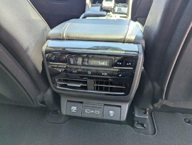 Used 2023 Acura MDX w/ Advance Package AWD/4WD image 32
