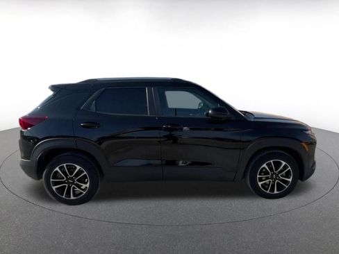 Used 2025 Chevrolet TrailBlazer LT image 16