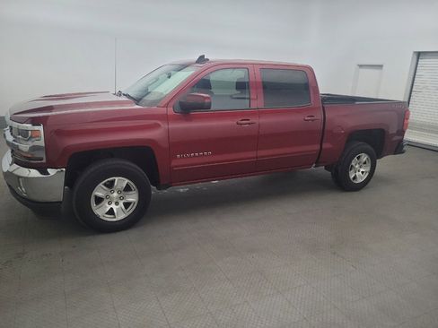 Used 2018 Chevrolet Silverado 1500 LT w/ All Star Edition AWD/4WD image 2