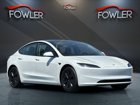 Used 2024 Tesla Model 3 Standard Range RWD image 7