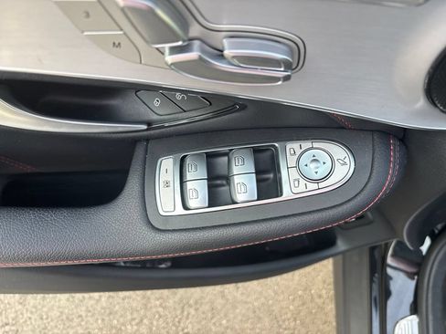 Used 2022 Mercedes-Benz GLC 43 AMG 4MATIC image 17