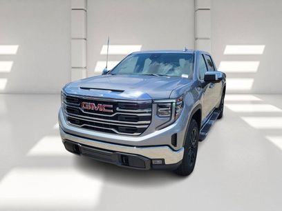 Used 2025 GMC Sierra 1500 SLT w/ SLT Premium Package