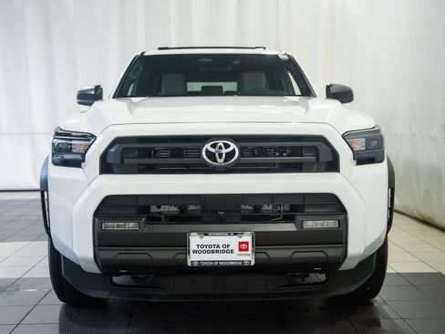 Used 2025 Toyota 4Runner SR5 AWD/4WD image 2