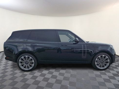 New 2025 Land Rover Range Rover Long Wheelbase SE image 6