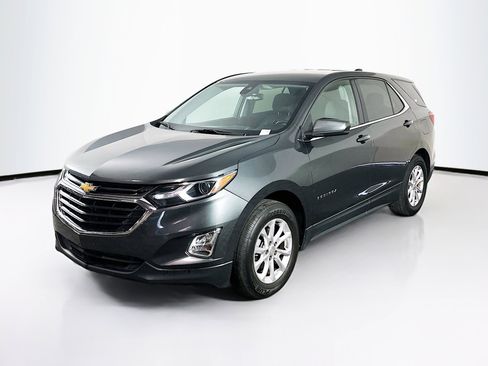 Used 2020 Chevrolet Equinox LT image 3