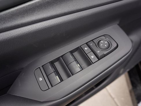 New 2026 Toyota Prius Plug-In Hybrid image 11