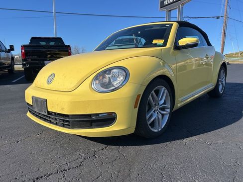 Used 2016 Volkswagen Beetle 1.8T SE image 1