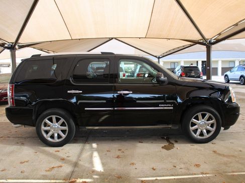 Used 2013 GMC Yukon Denali image 8