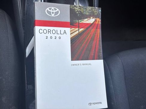 Used 2020 Toyota Corolla LE FWD image 25