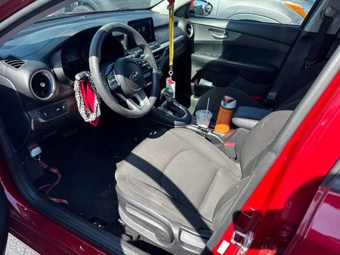 Used 2019 Kia Forte LXS FWD image 9