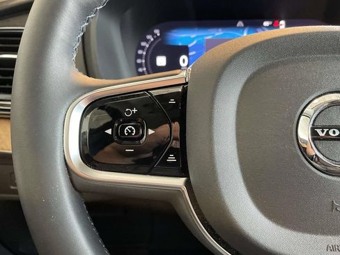 Used 2024 Volvo XC90 T8 Plus AWD/4WD image 37