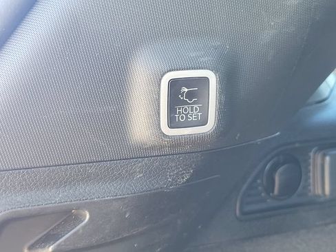 Used 2022 Jeep Grand Cherokee Summit AWD/4WD image 14