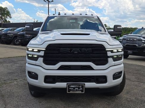 New 2026 RAM 2500 Laramie AWD/4WD image 6