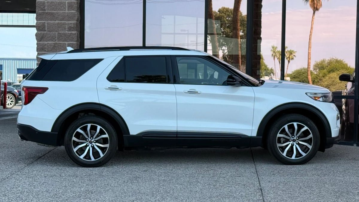 Used 2020 Ford Explorer ST w/ Premium Technology Package AWD/4WD image 14