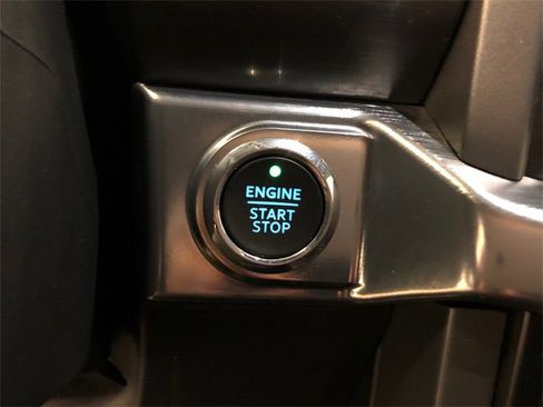 Used 2022 Ford F150 Lariat image 21