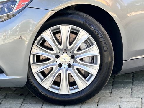 Used 2015 Mercedes-Benz S 550 Sedan image 4