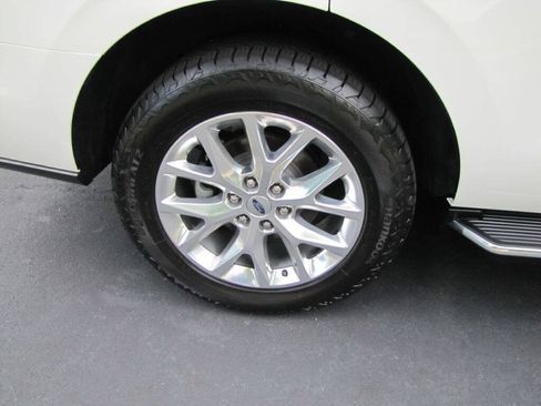 Used 2021 Ford Expedition XLT RWD image 25