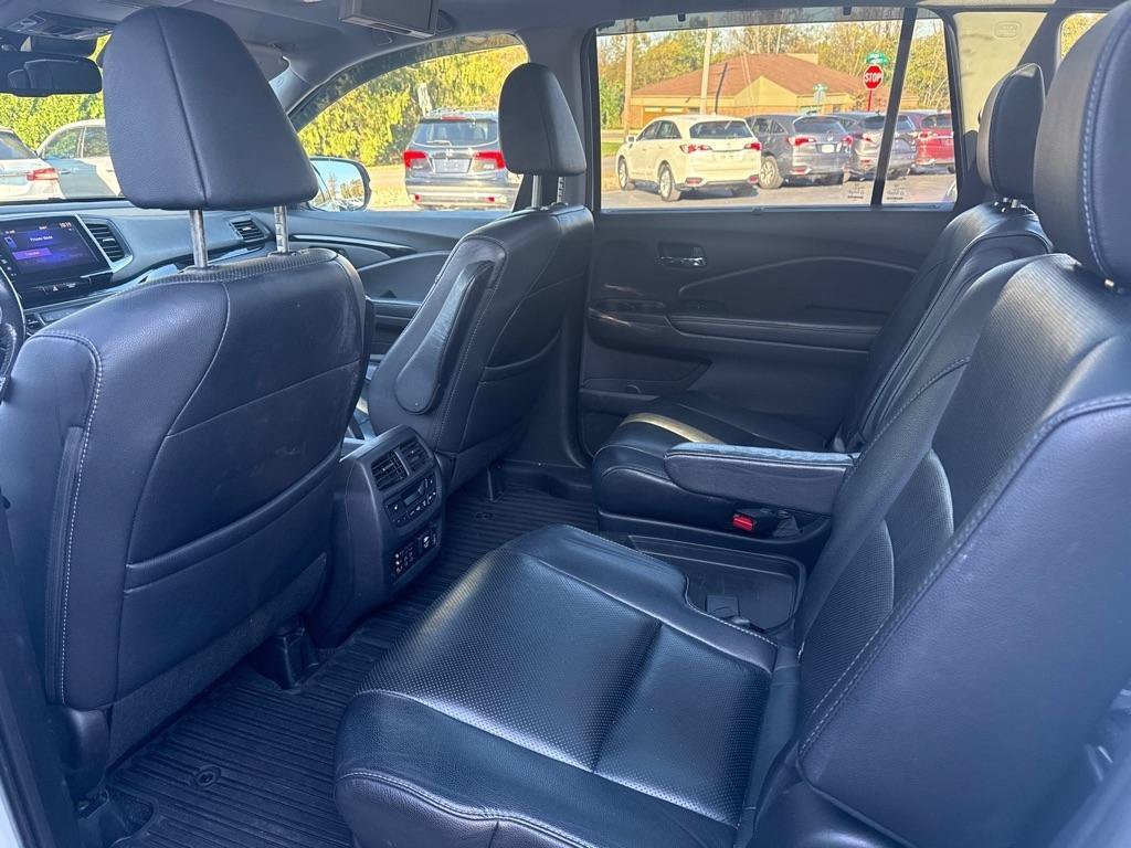 Used 2017 Honda Pilot Elite image 10