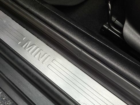 Used 2018 MINI Cooper 4-Door Hardtop FWD image 37