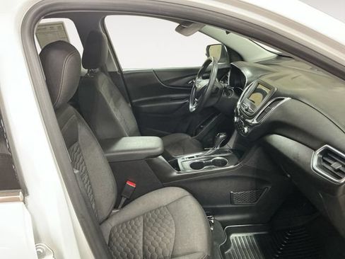 Used 2019 Chevrolet Equinox LT AWD/4WD image 16