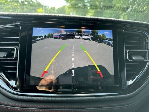 Used 2025 Dodge Durango GT RWD image 24
