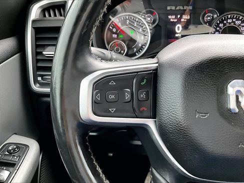 Used 2019 RAM 1500 Big Horn AWD/4WD image 12