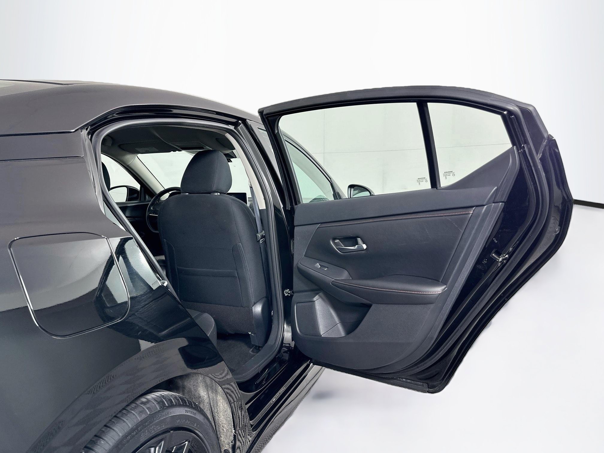 Used 2025 Nissan Sentra SR w/ Midnight Edition FWD image 28