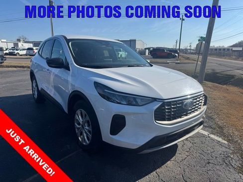 Certified 2024 Ford Escape Active image 1